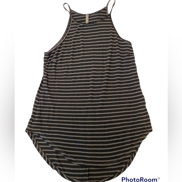 Emma & Sam tank top. Size small. - Picture 1 of 2